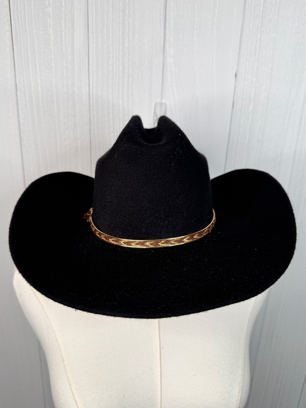 Western Express Men’s Black Felt Cowboy Hat Gold Band Size 6 3/4
